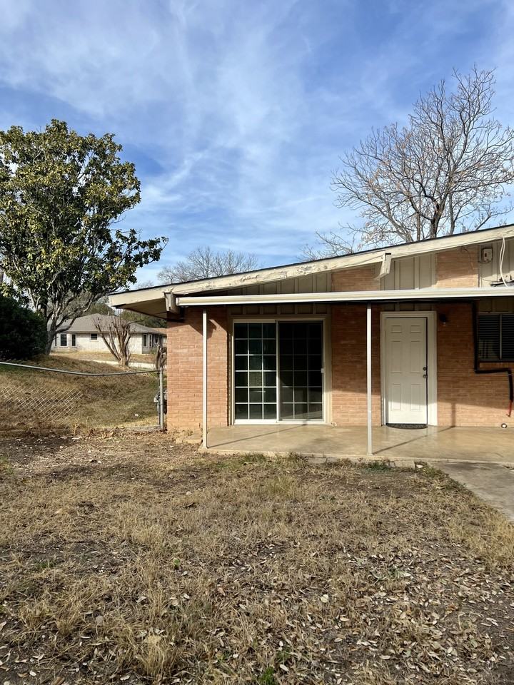 3216 Urban Crest Dr #NA - Photo 7 of 31