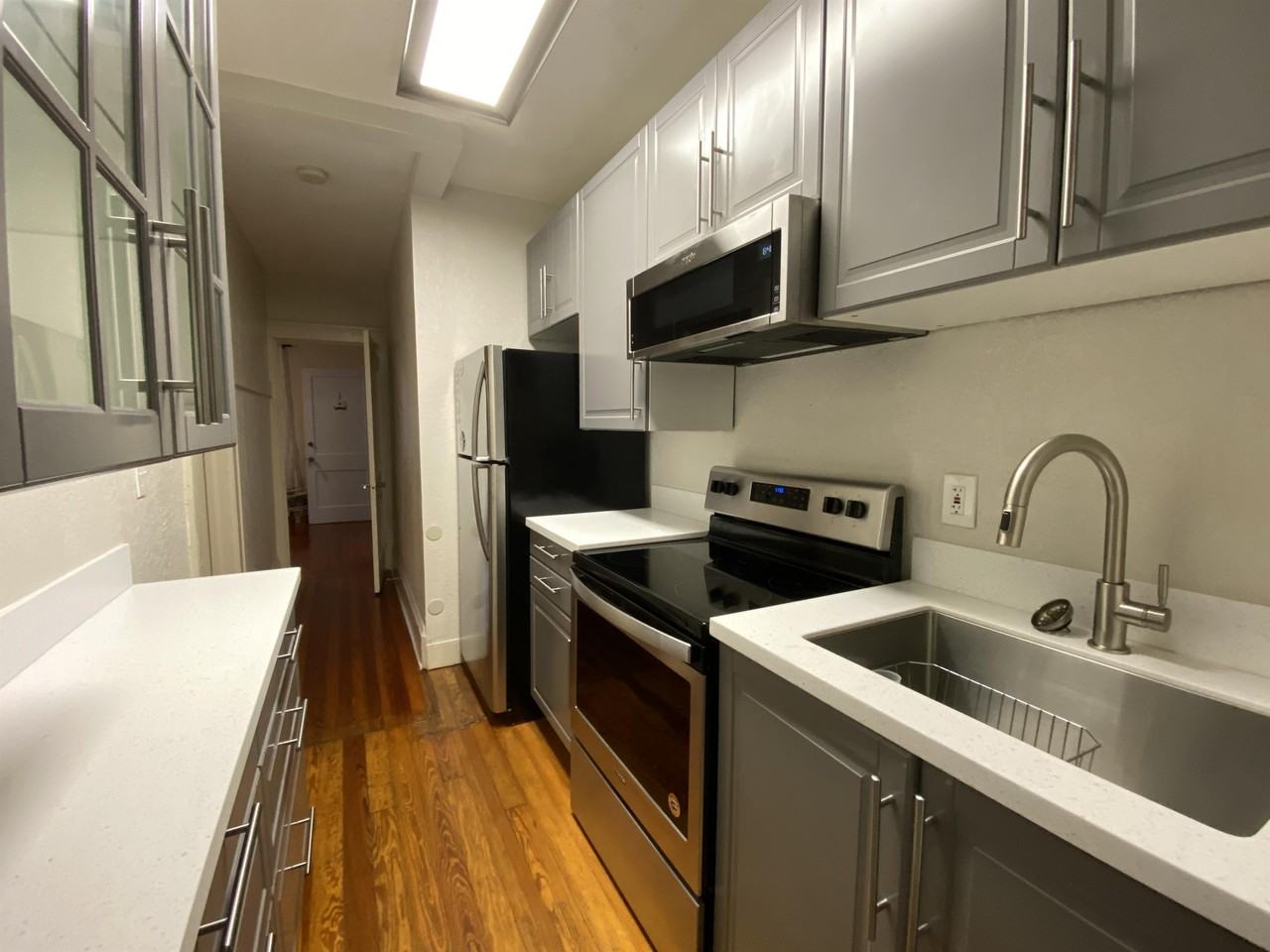622 E Harwood St #3 - Photo 4 of 18