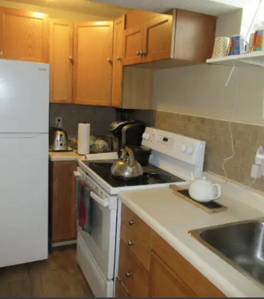 235 Deerpath Drive #B - Photo 3 of 10