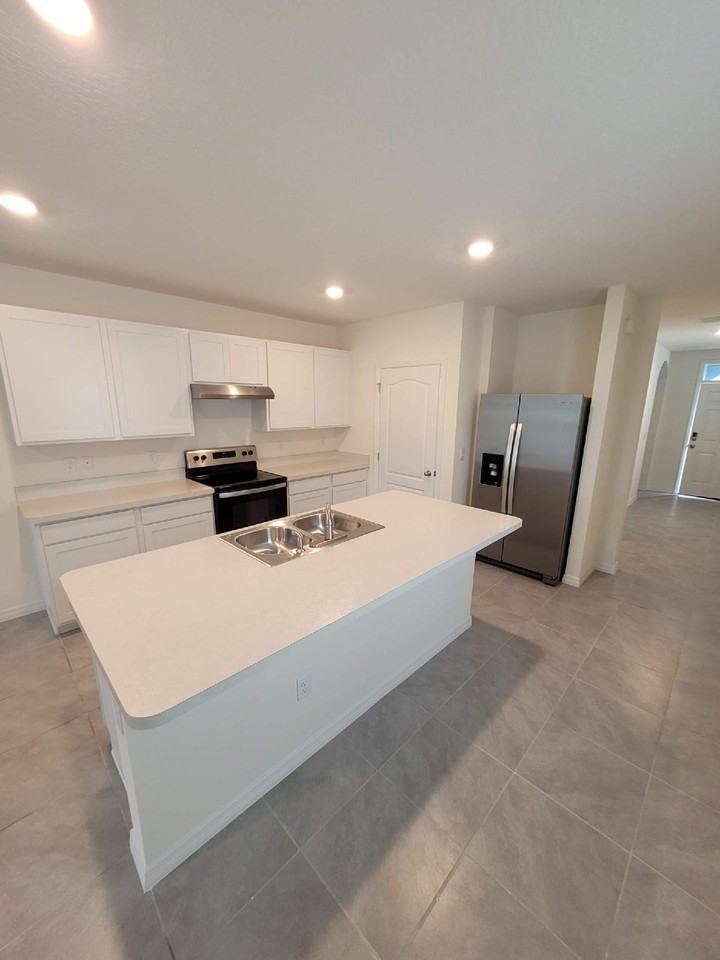 488 Lily Ln #1 - Photo 3 of 9