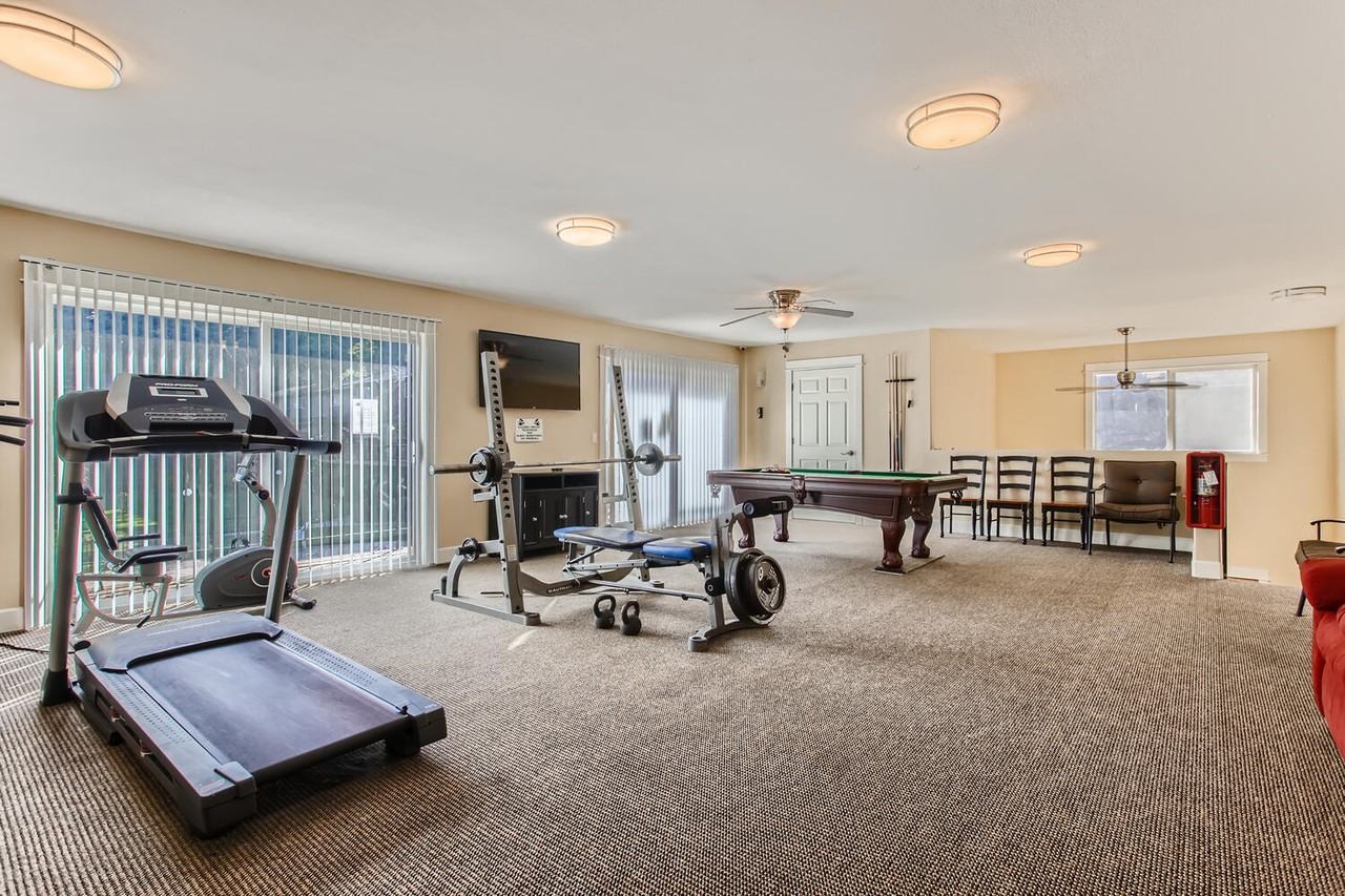 Oak Grove Village Apartments - Photo 6 of 8