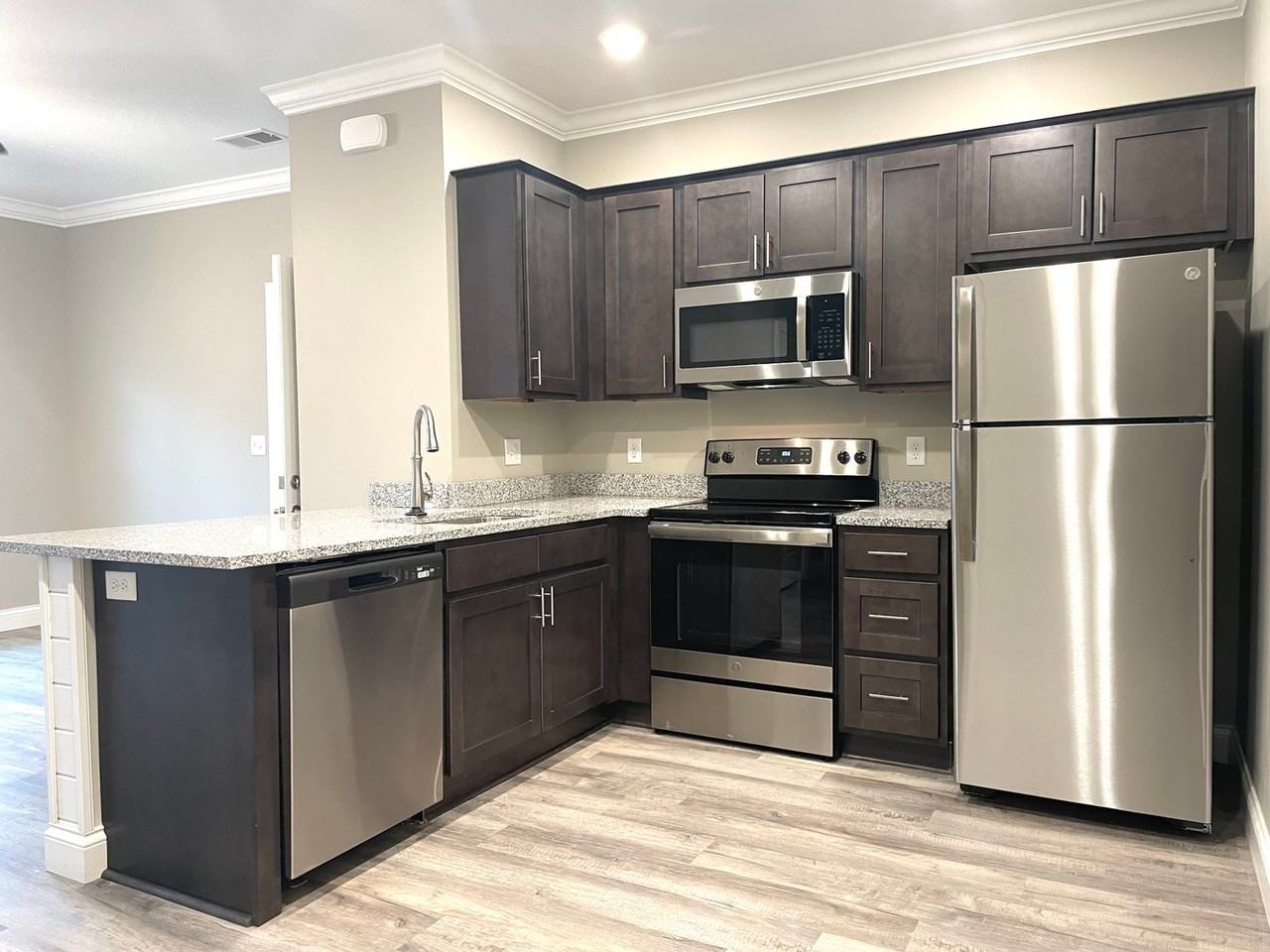 The Flats Apartments 6002 Russellville Rd, Bowling Green, KY 42101