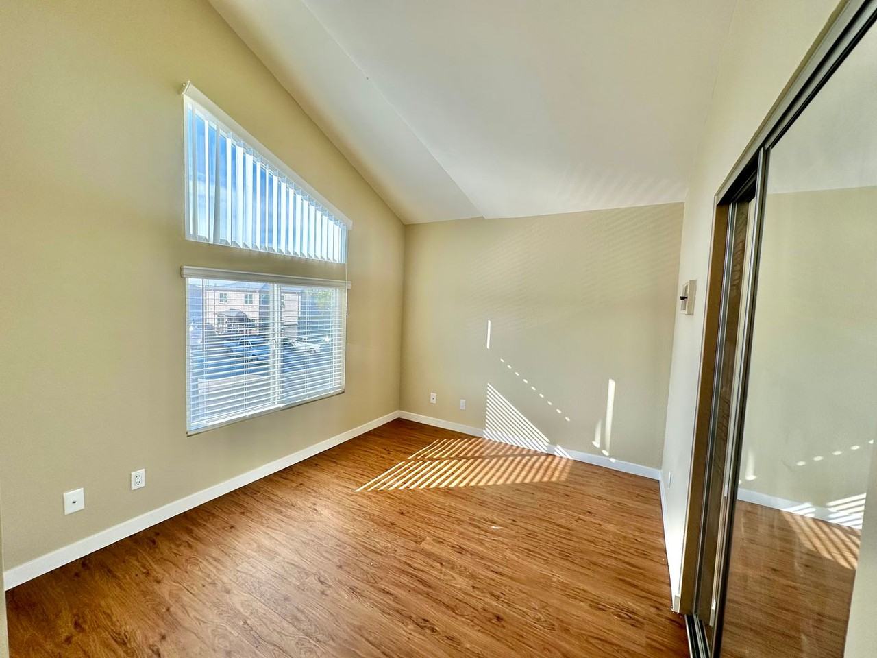 4447 49th Street - Photo 3 of 20