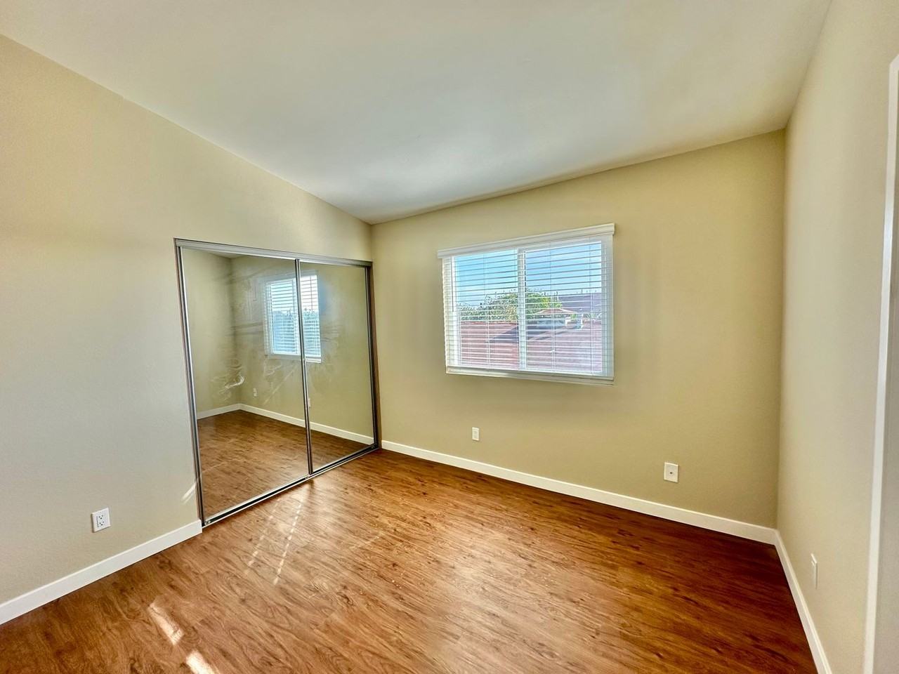 4447 49th Street - Photo 7 of 20
