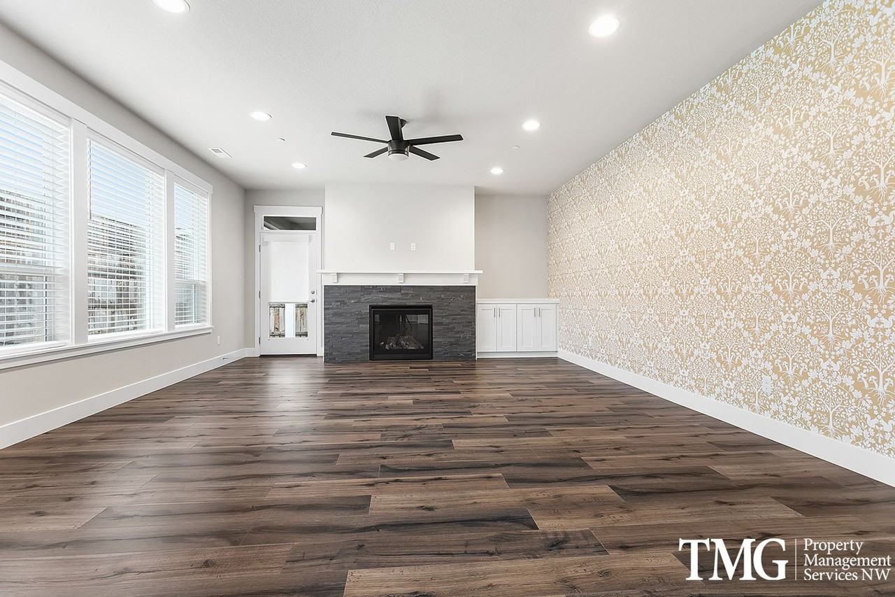 1607 Ne 37th Ave - Photo 5 of 46