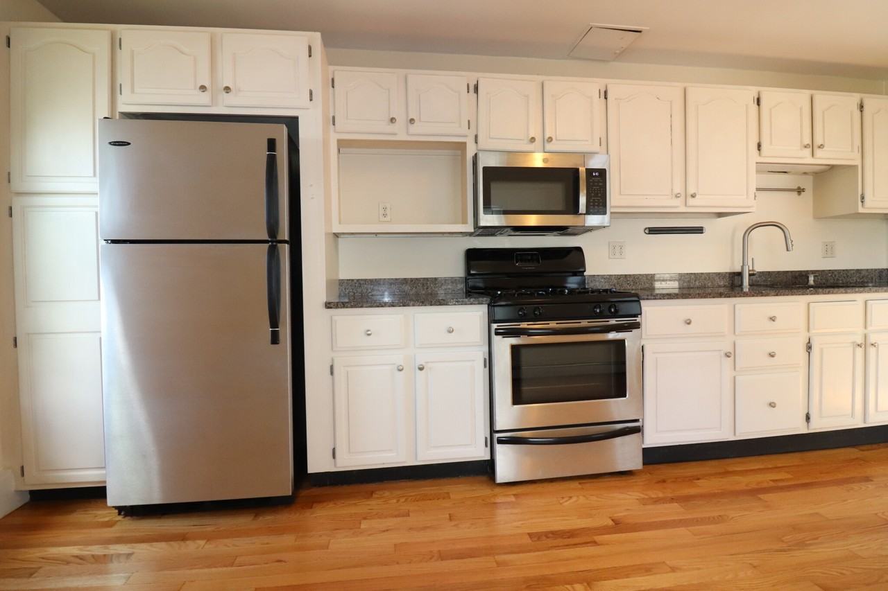 13 Vinton St #3 - Photo 5 of 14