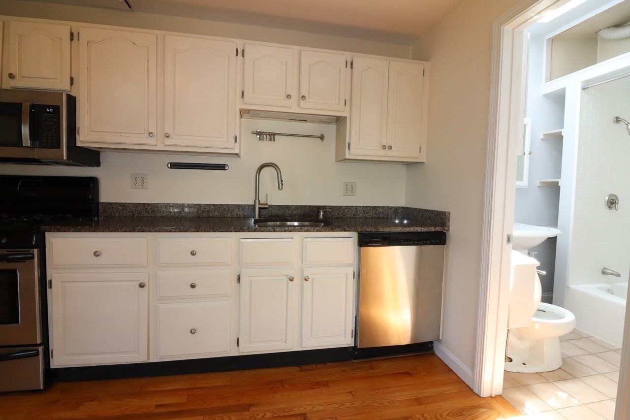 13 Vinton St #3 - Photo 6 of 14