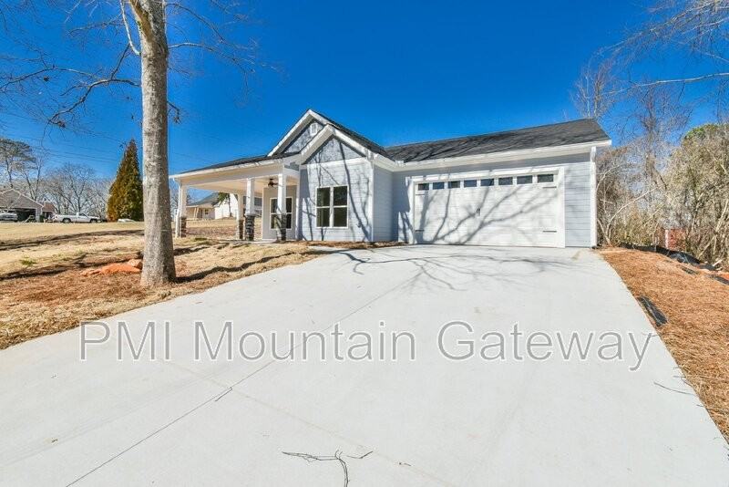 215 Lacount Ln - Photo 2 of 30