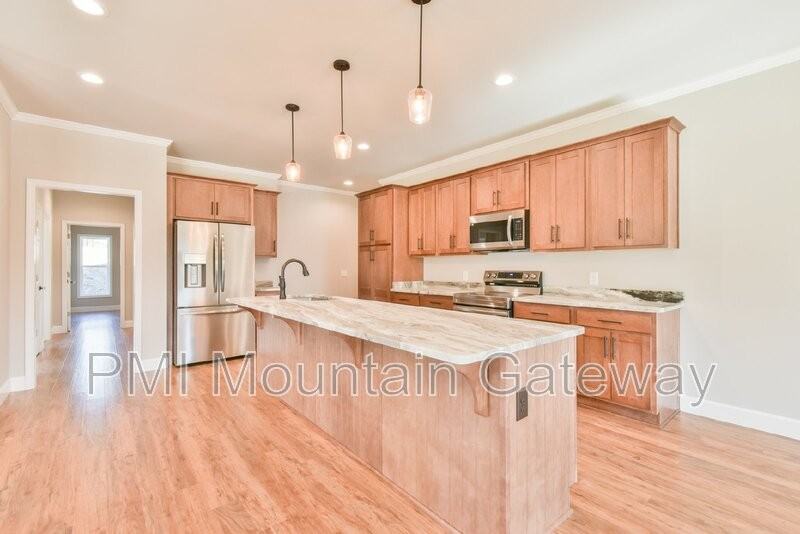 215 Lacount Ln - Photo 3 of 30