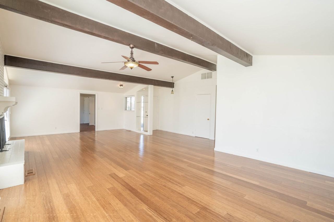 4132 E 48th Pl - Photo 5 of 17