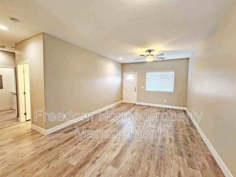 2021 Galaxy St - Photo 3 of 21