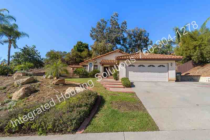 671 Stoneybrae Pl - Photo 2 of 20