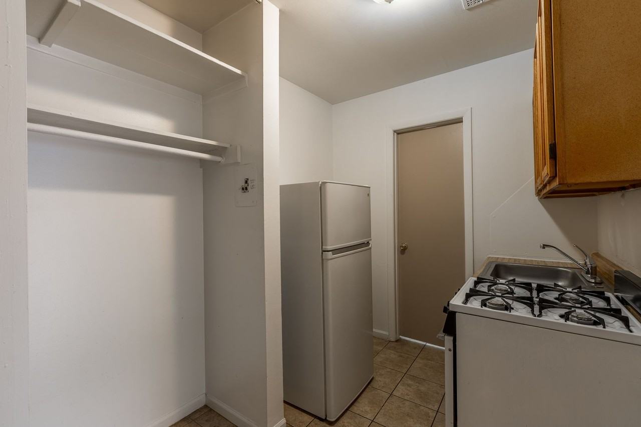 Greenbriar - Photo 4 of 14