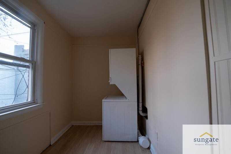 1801 E Lombard St - Photo 6 of 8