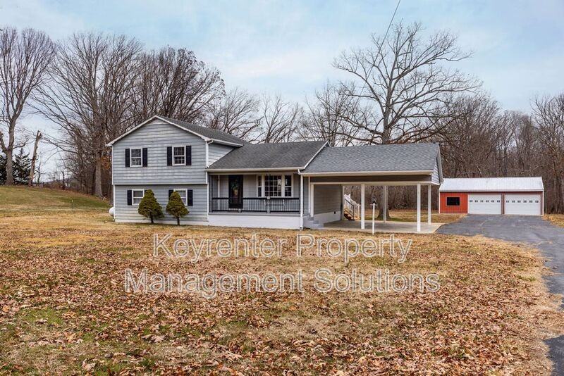 781 Cold Springs Rd - Photo 3 of 44