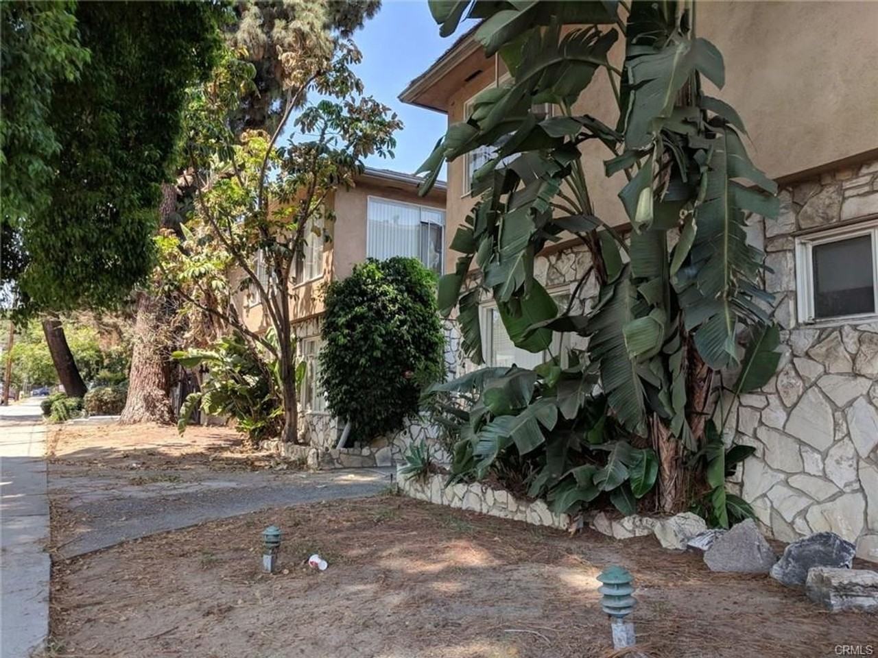 250 N. Oakland - Photo 2 of 23