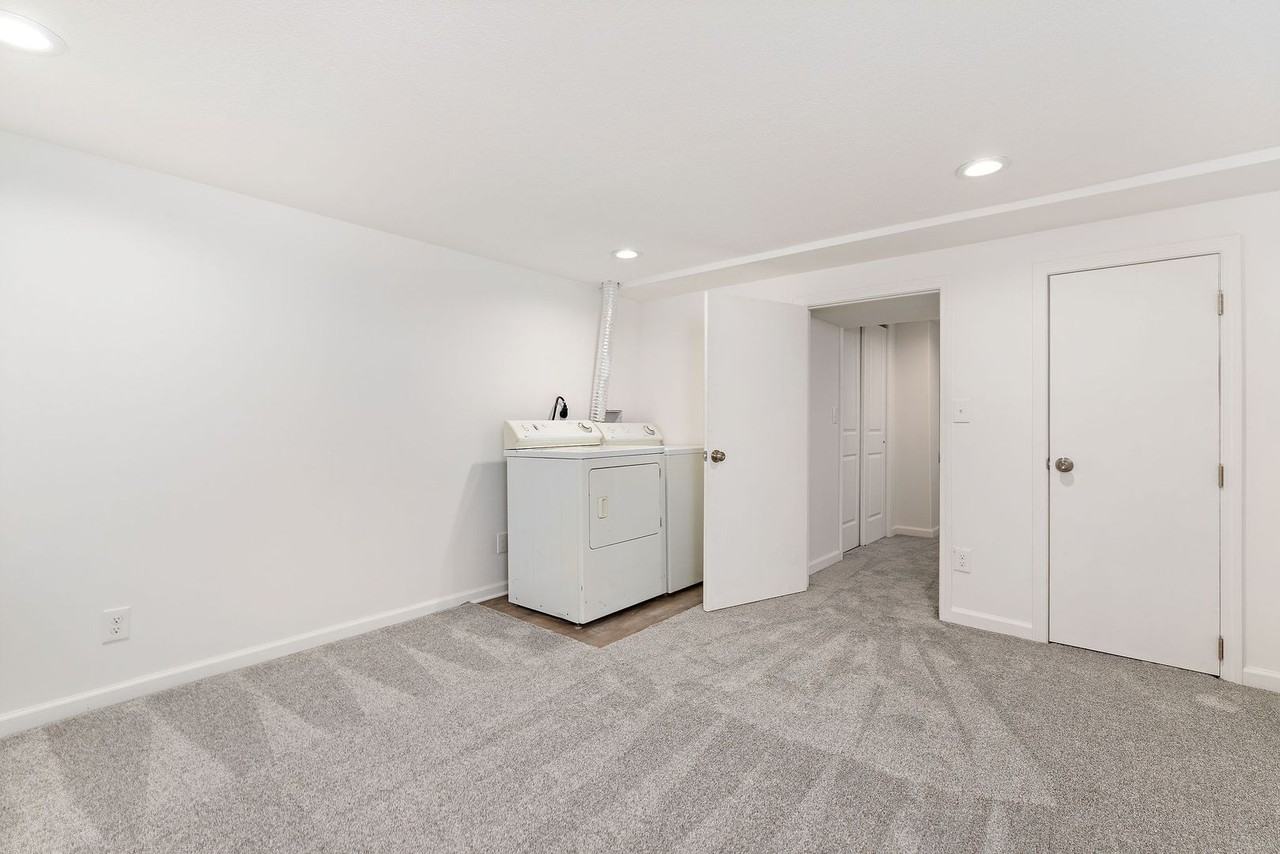 636 S Lakehurst Dr - Photo 6 of 19