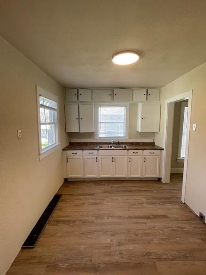 1725 Mcferrin Avenue - Photo 6 of 14