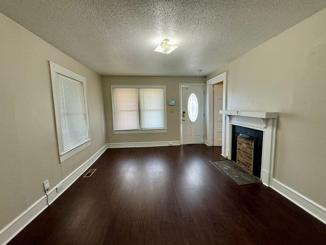 513 East Ave - Photo 2 of 12