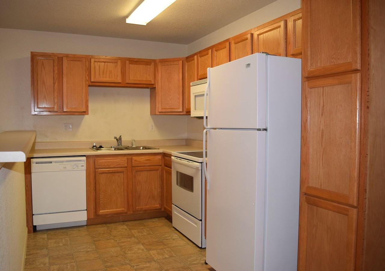 21050B Homer St - Photo 6 of 22