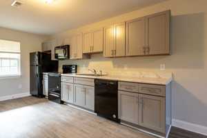 featured image of 325 Laurel Ln