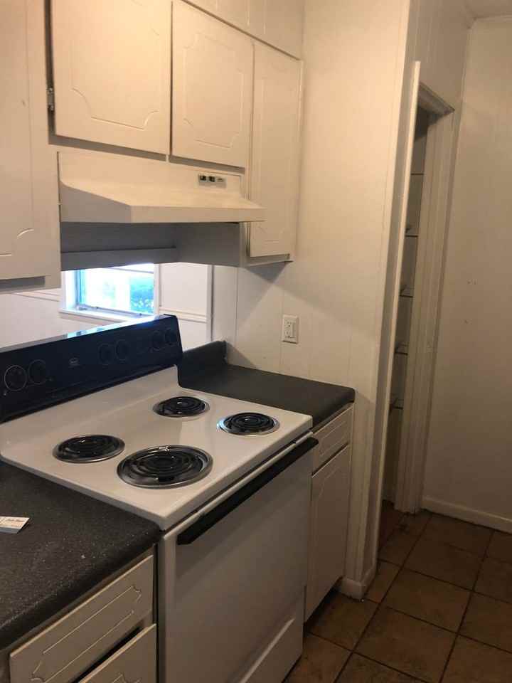 239 Deerwood Dr - Photo 3 of 19