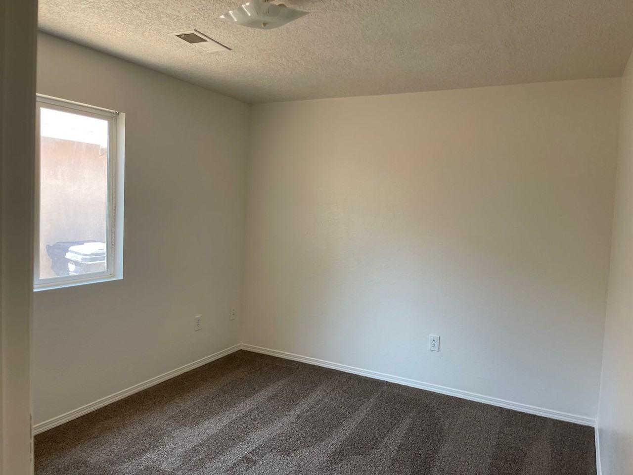 416 De Soto St Se - Photo 2 of 12