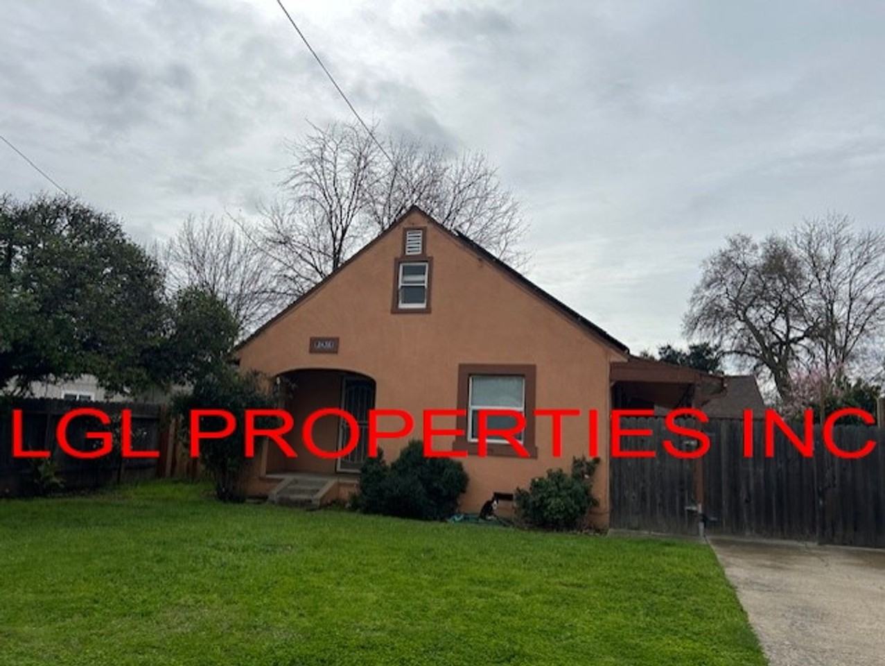 2458 Wilmington Ave - Photo 2 of 23