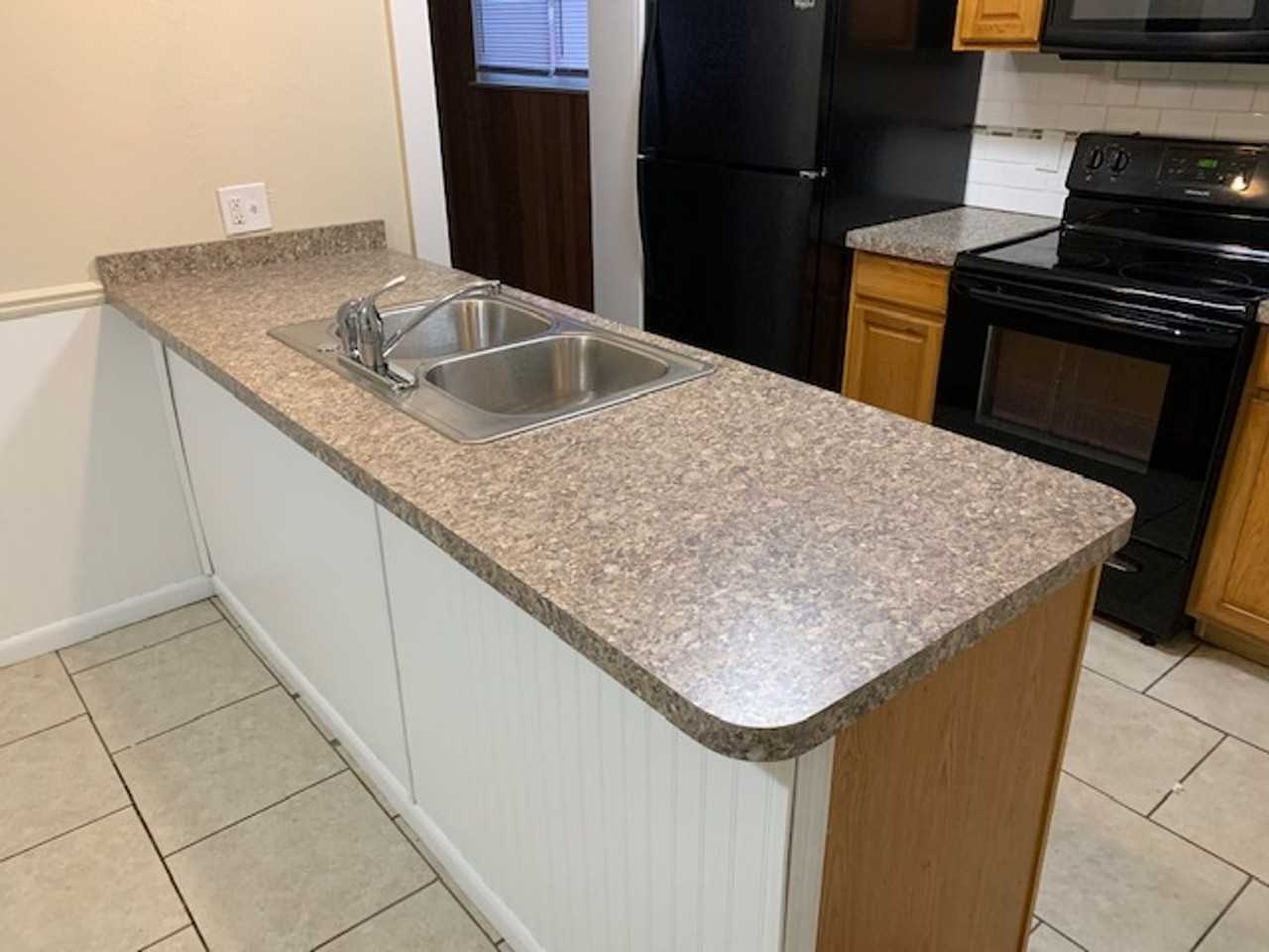 6742 South Ave - Photo 3 of 9