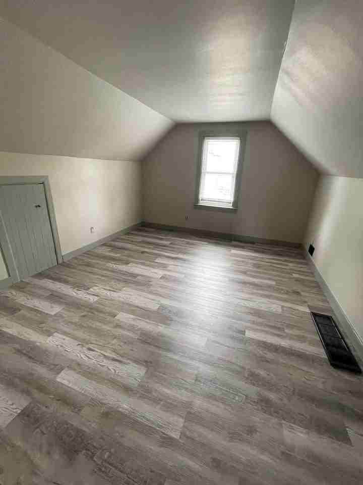 2768 N Buffum St - Photo 4 of 8