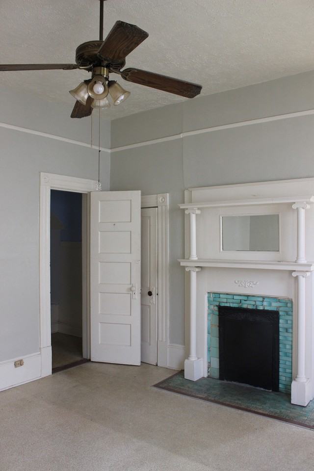 1527 Noble St - Photo 3 of 8