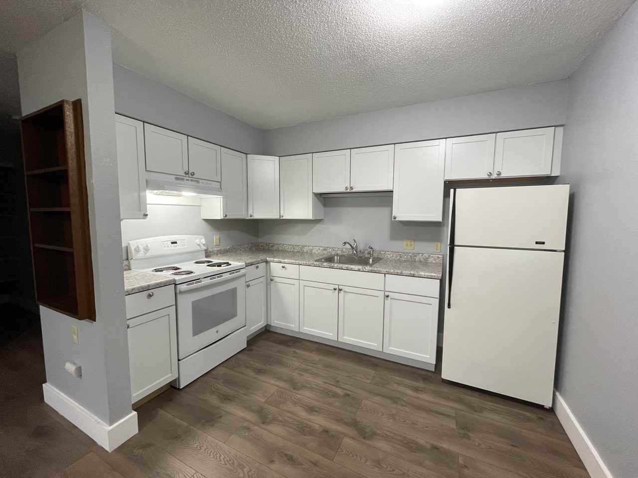 220-320 Wilhelm St - Photo 2 of 14