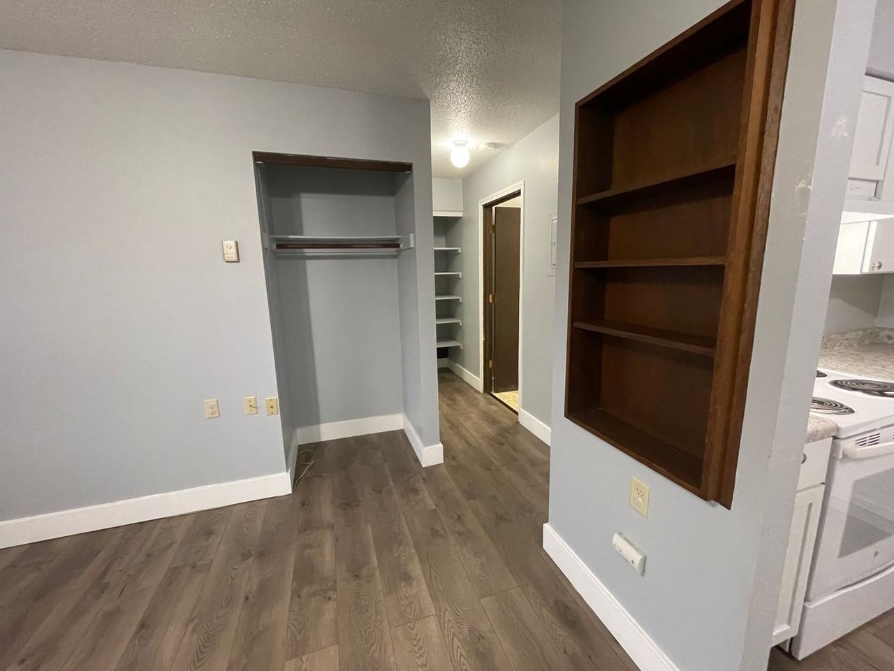 220-320 Wilhelm St - Photo 6 of 14