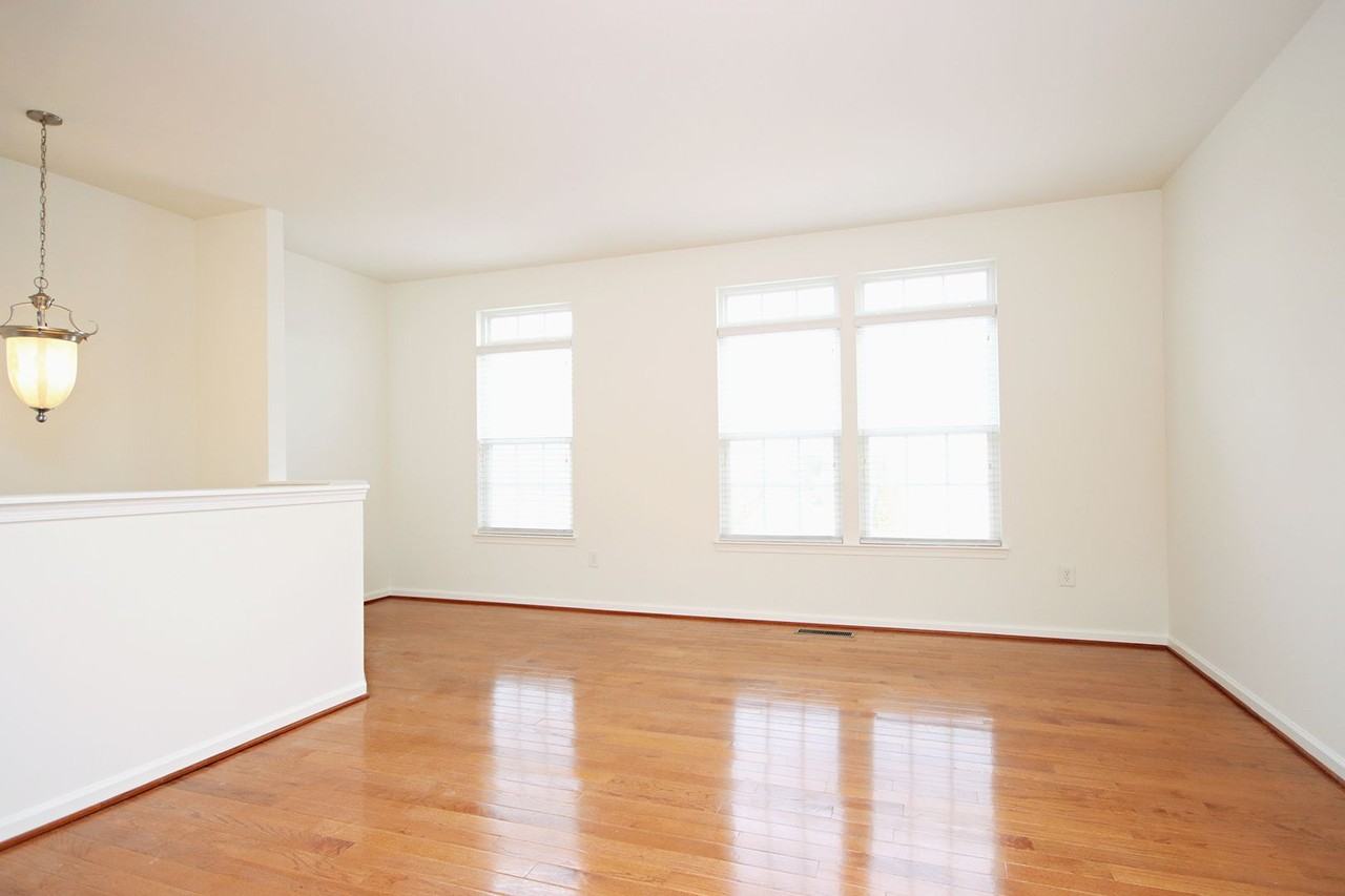 1557 Montessori Ter - Photo 5 of 22