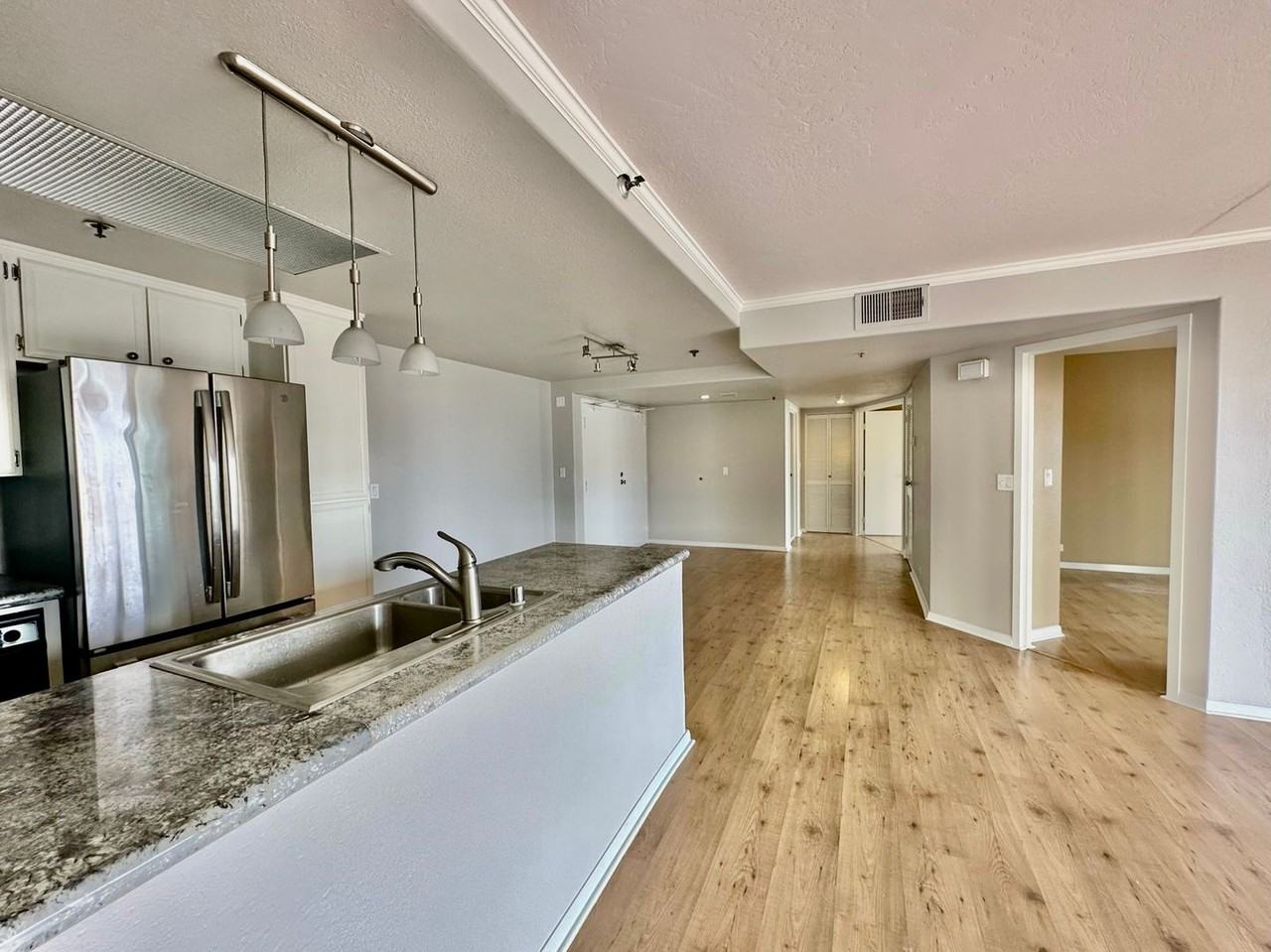 1514 7th Ave - Photo 3 of 14