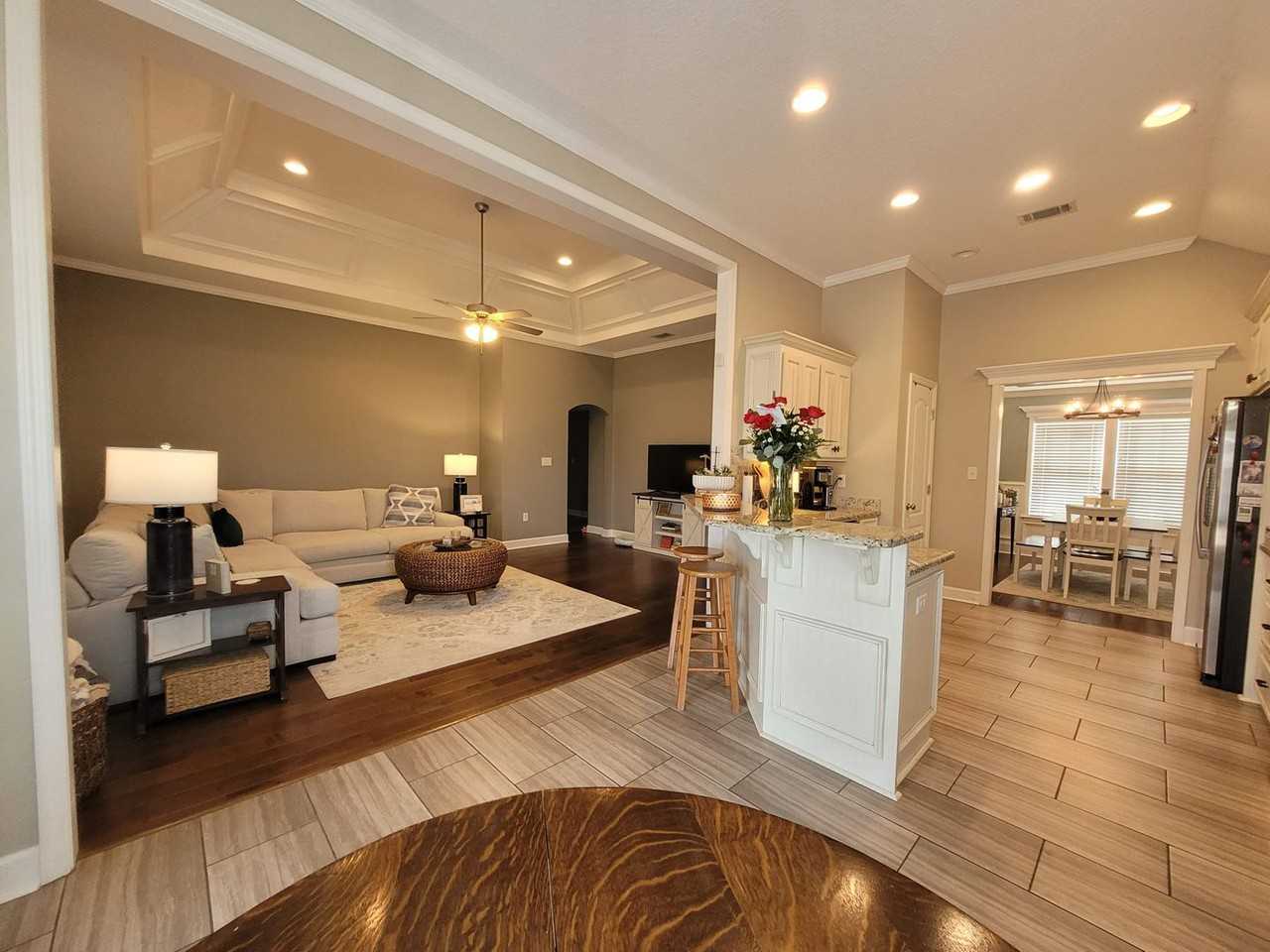 3966 Karaline Cir - Photo 6 of 22