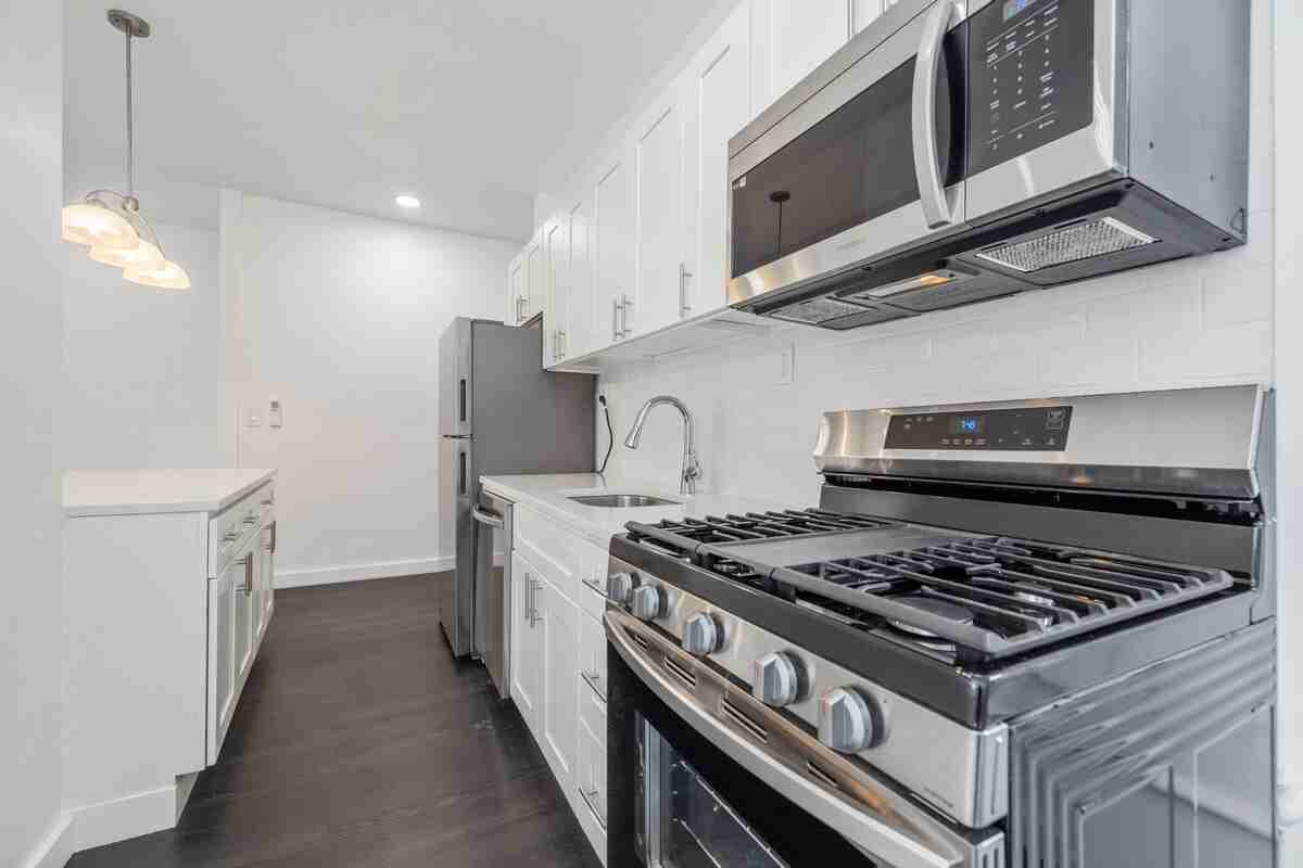 2336 Newbold Ave. Apartments 2336 Newbold Ave, New York, NY 10462