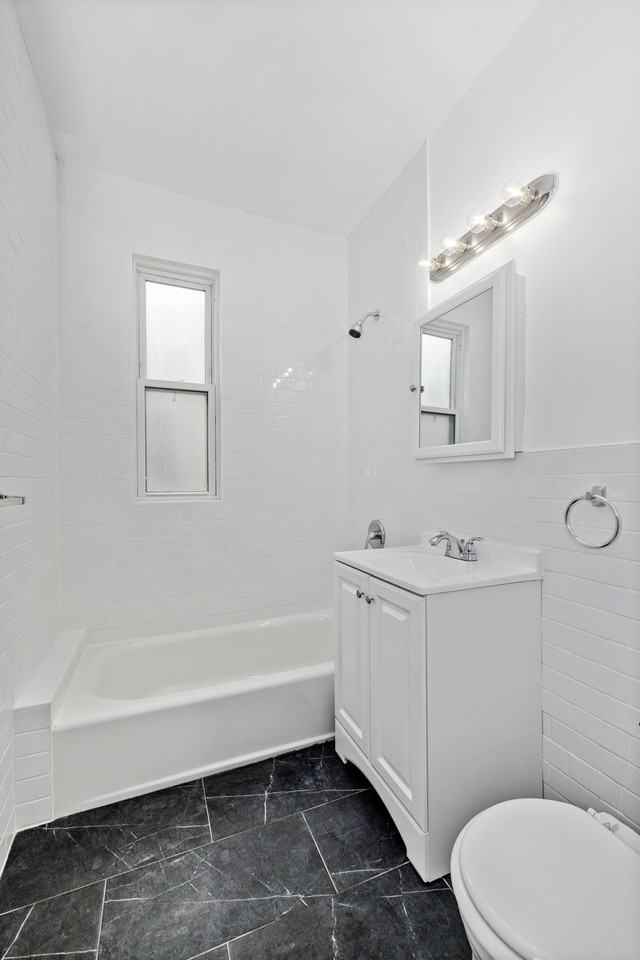 2336 Newbold Ave. - Photo 2 of 6