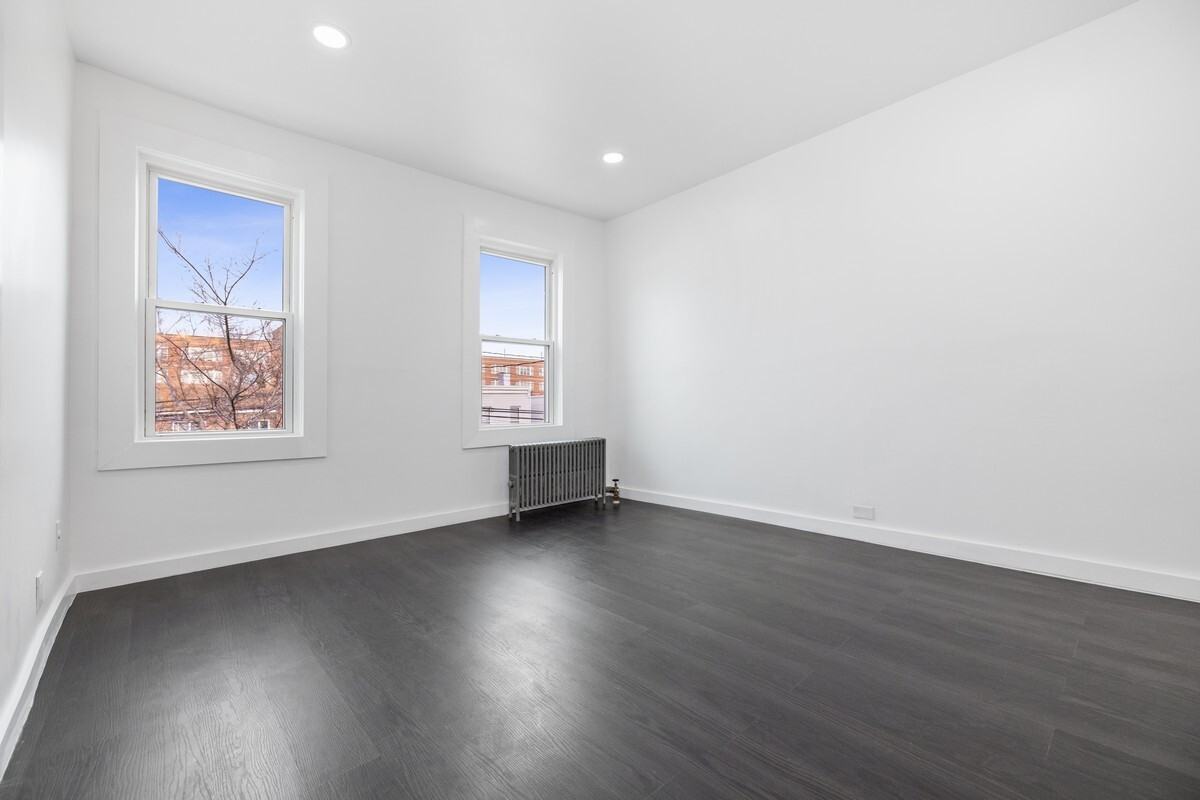 2336 Newbold Ave. - Photo 3 of 6