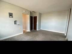LN932 - Photo 2 of 7