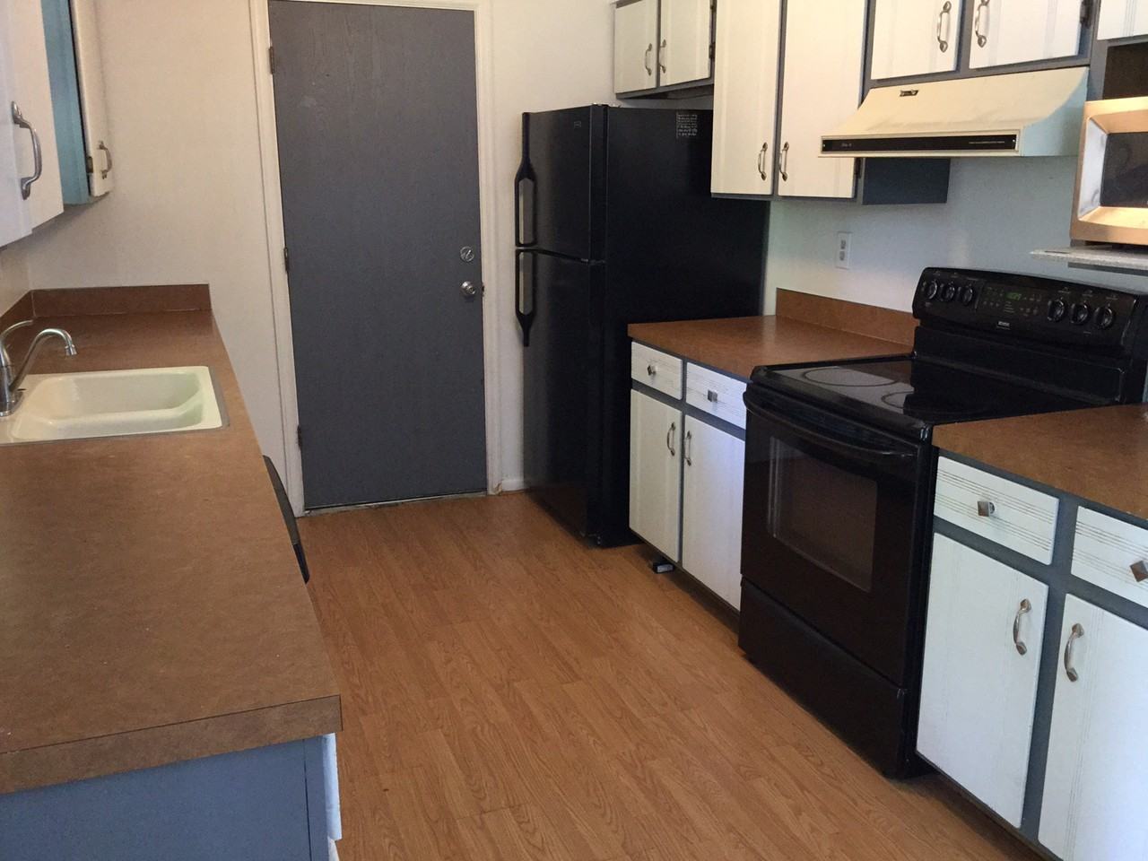 801 Columbia Rd - Photo 2 of 12