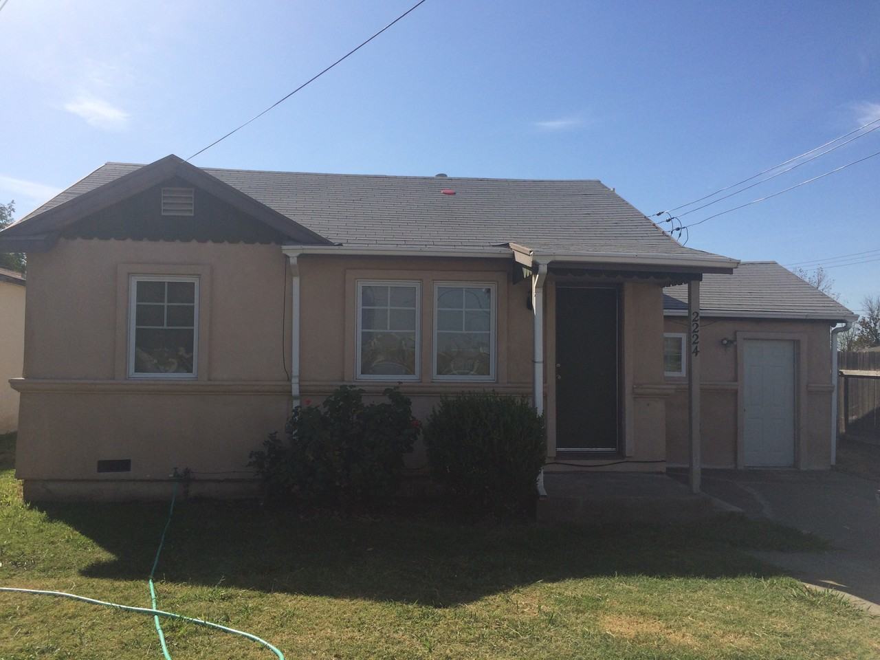 2224 Bell Ave - Photo 2 of 20