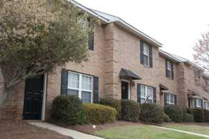 featured image of 1090 Barnett Shoals Rd