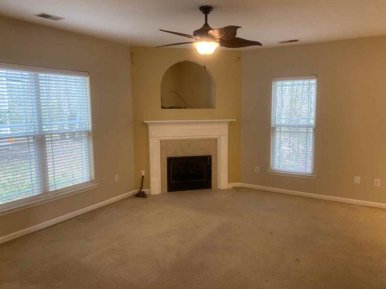 240 Summer Hill Way - Photo 7 of 12