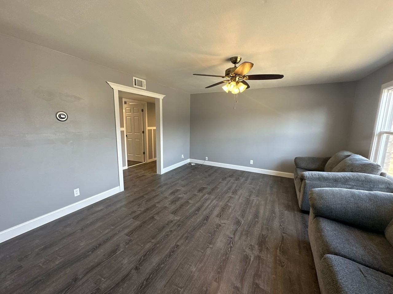 410 Union St - Photo 2 of 10