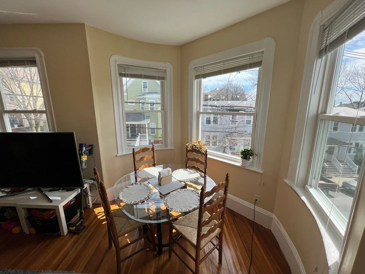48-50 Lowell Street - Photo 2 of 46
