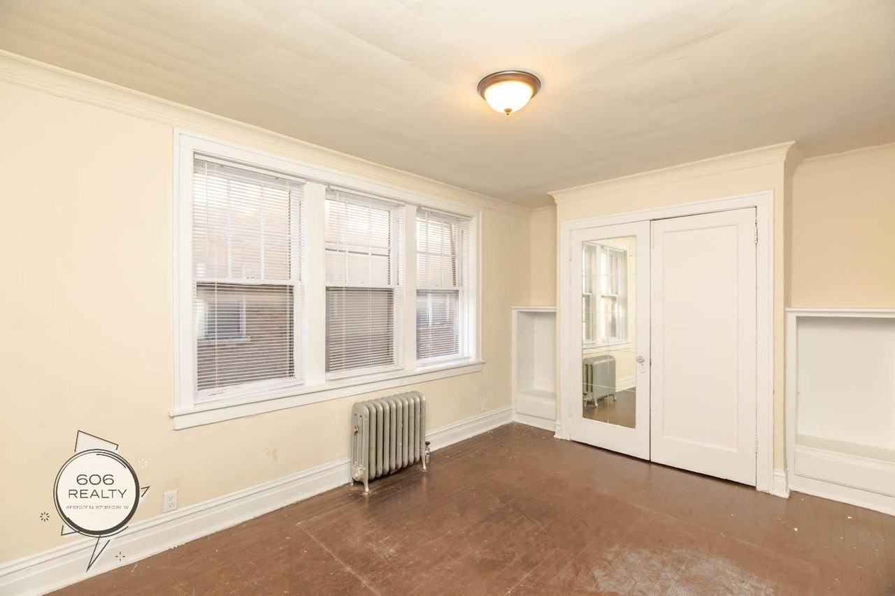 Studio Apts on Cermak! 5017 - Photo 5 of 11