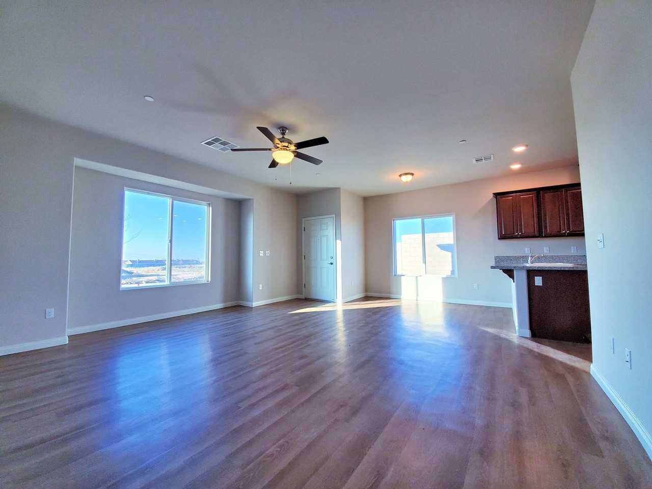 802 Black Rock Way - Photo 3 of 7