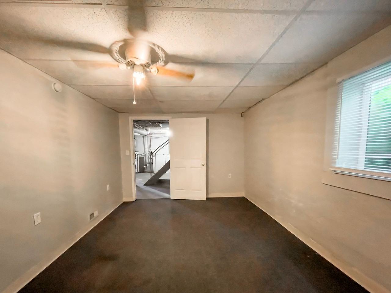 301 N Tillotson Ave - Photo 4 of 36
