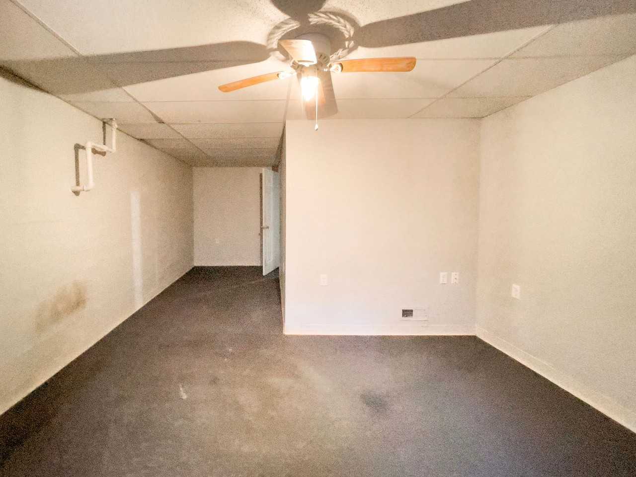 301 N Tillotson Ave - Photo 6 of 36